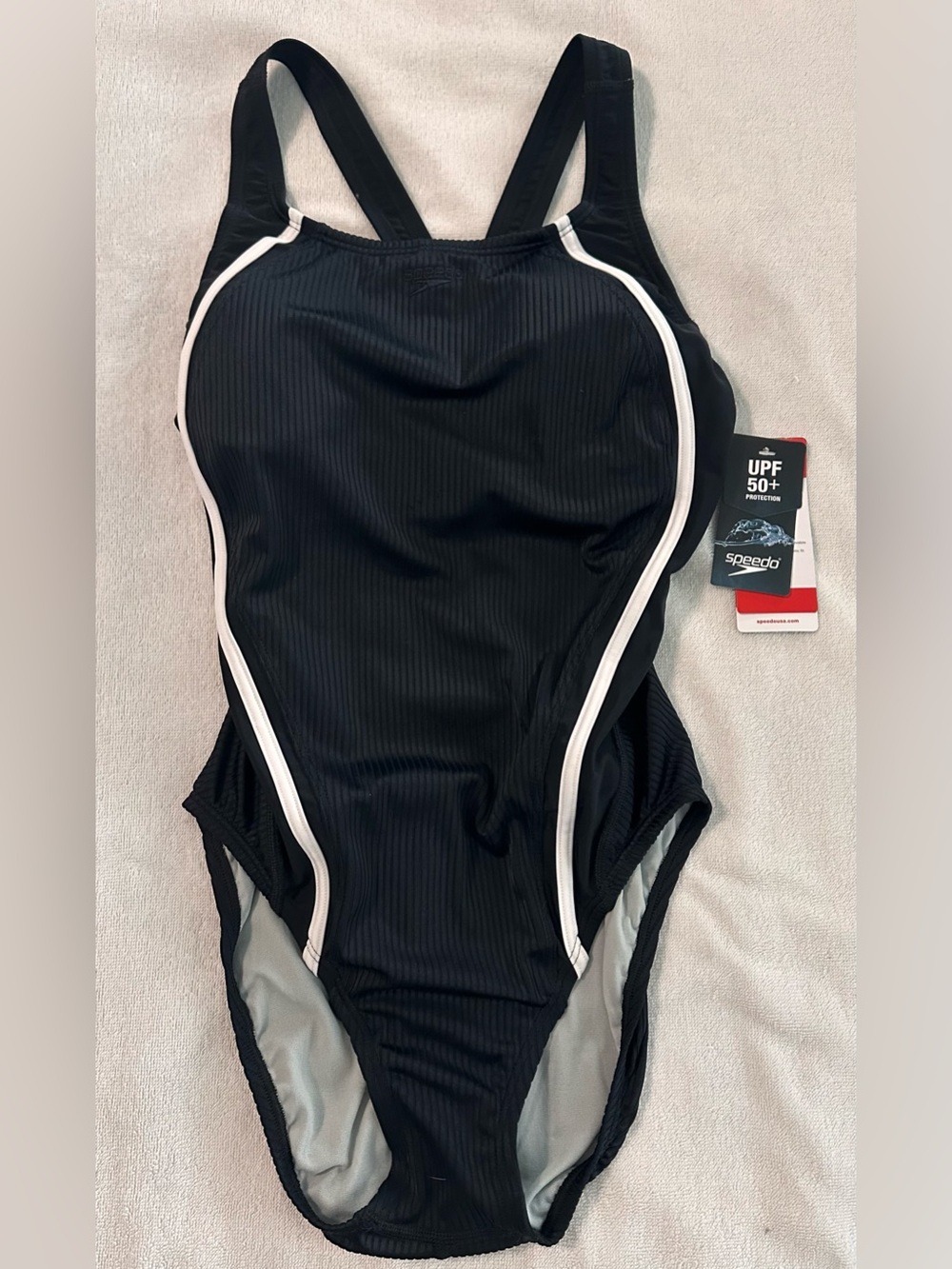 Speedo Black Ribbed One-Piece Swimsuit UPF 50+ Size‎ 10 NWT